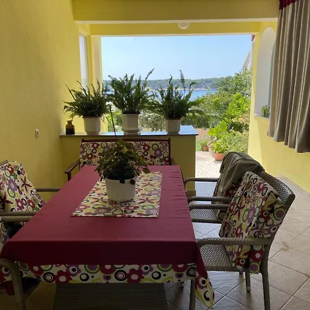 Kaja Apartman Barbat na Rabu